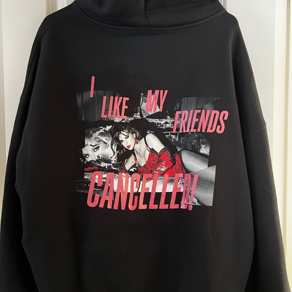 Black Taylor Swift Women's Sweatshirt